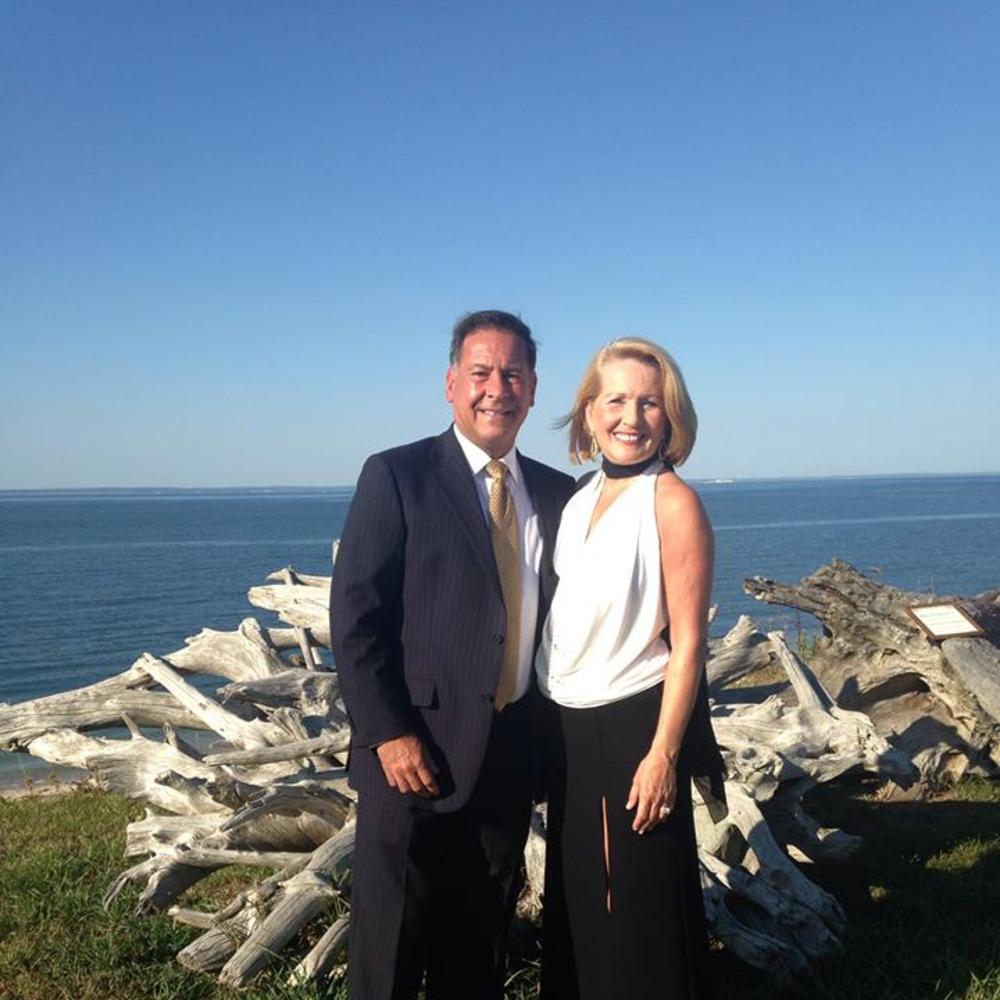 Meet your Posher, Laurie